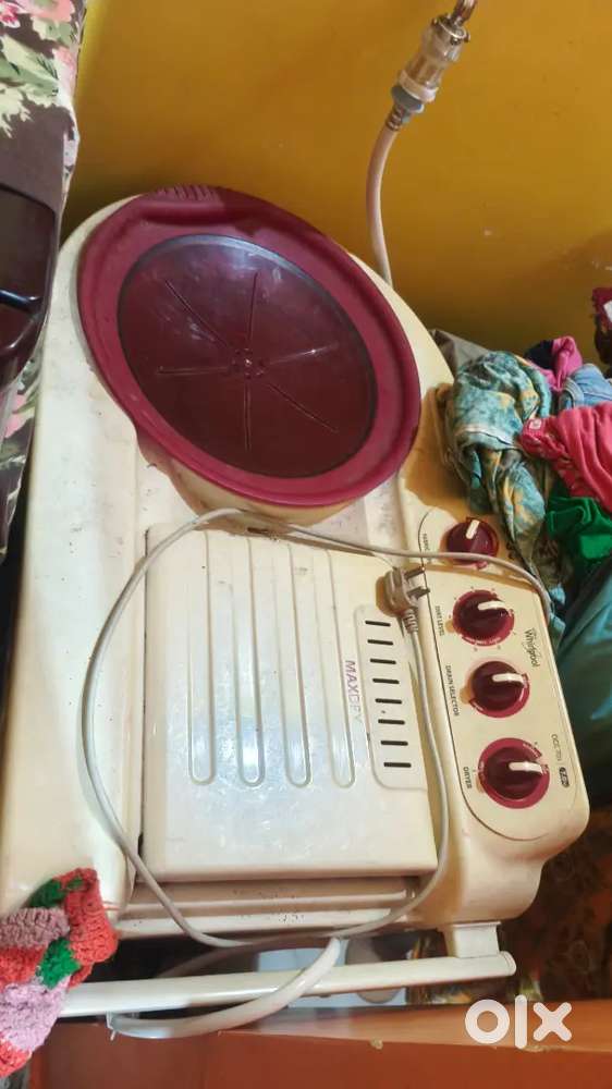 7 KG Whirlpool Semi automatic washing machine for sale.
