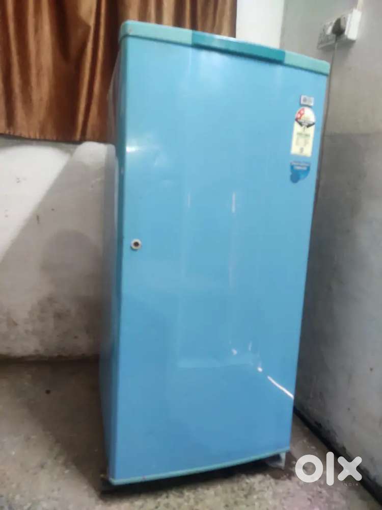 A quick selling second hand LG refrigerator