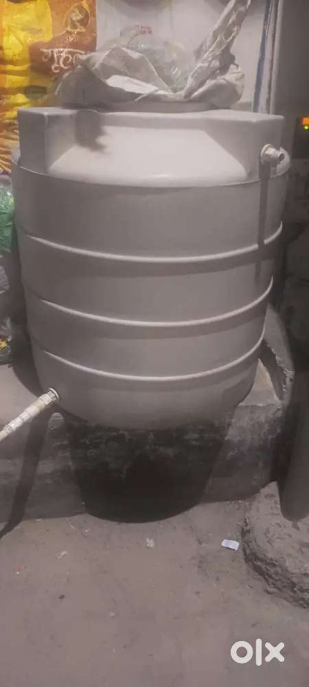 Water tank 300 litre