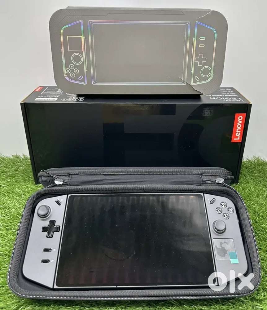 Lenovo Legion Go Handheld Gaming Console AMD Ryzen Z1 Extreme 16GB