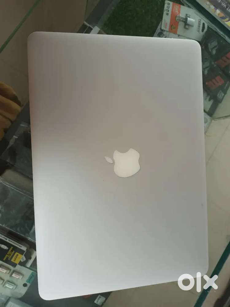 Apple mac book air 2017modal