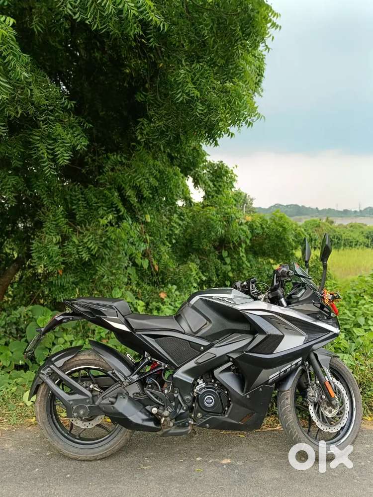 Pulsar rs 200
