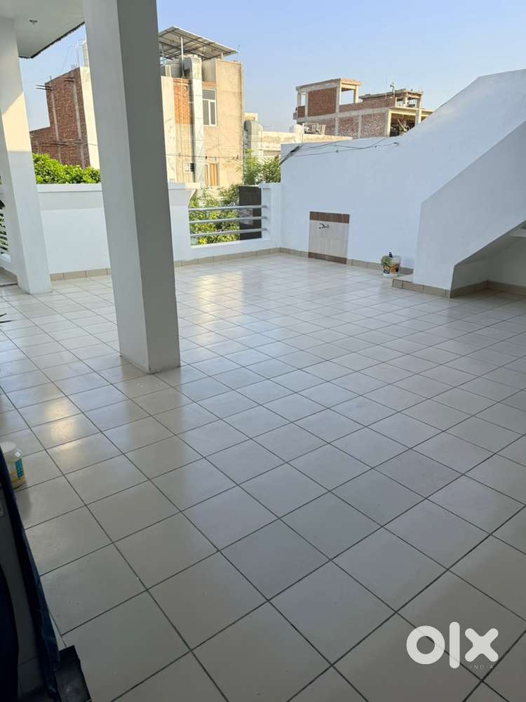 Fully furnished room for employee