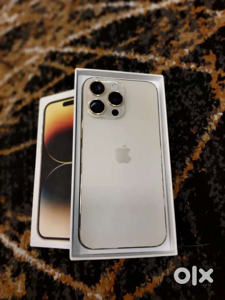 Iphone 14promax 256gb gold colour it's Amazing condition battery 98