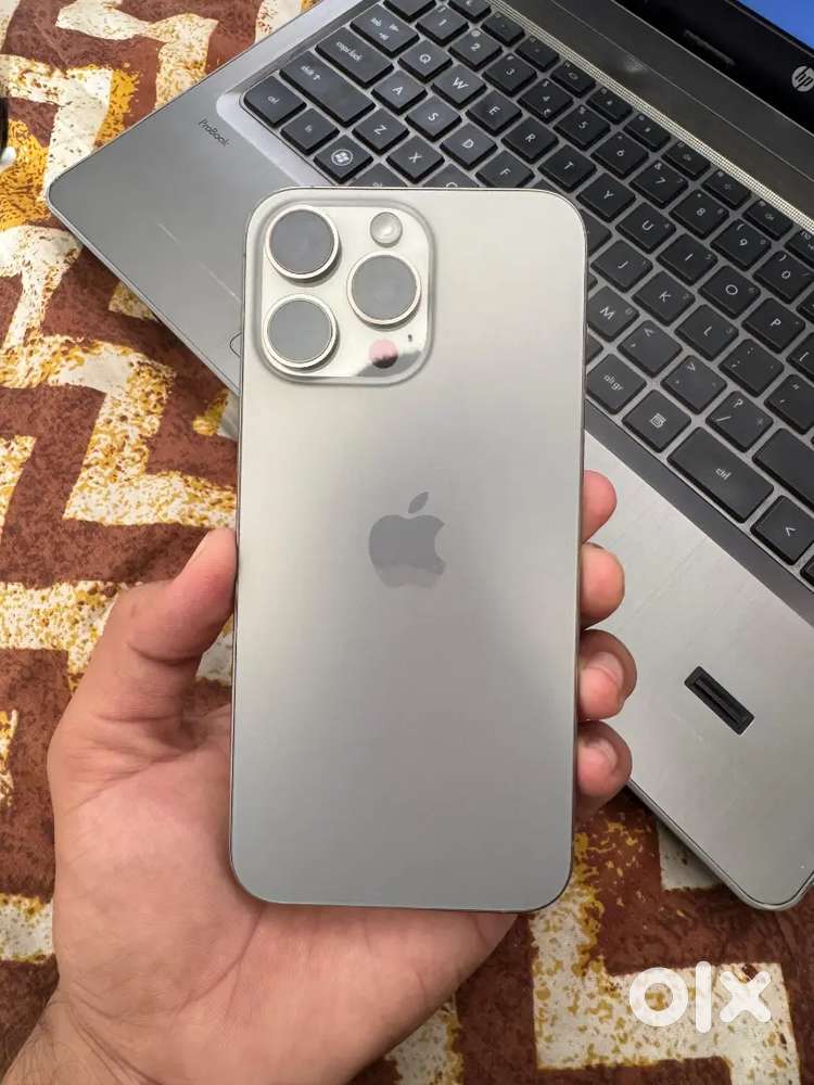 I phone 15 pro max 256