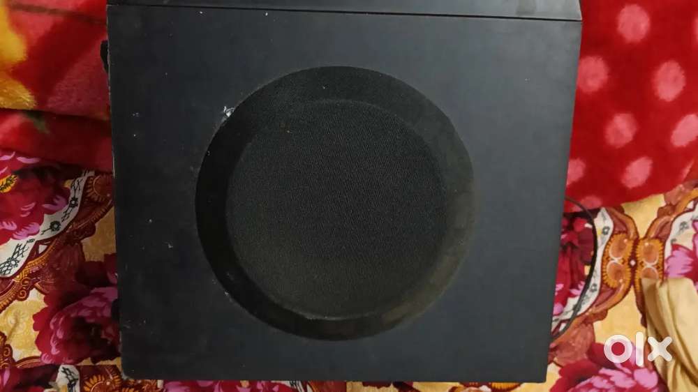 Target home theatre with 5 speaker come and check and bye good