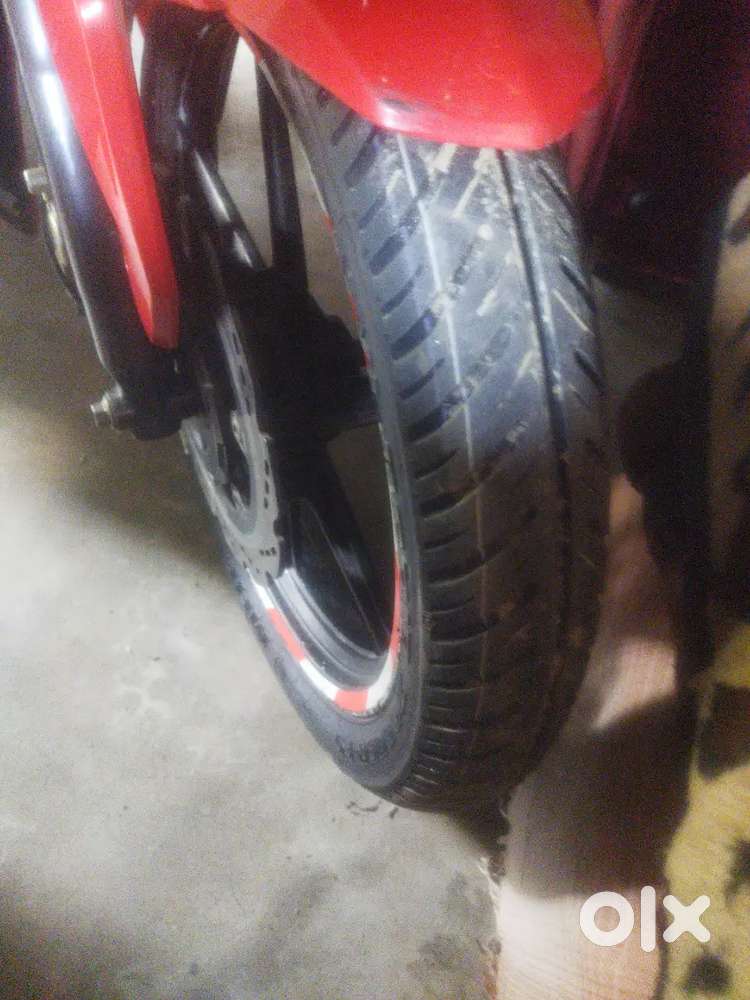 MRF TYRE TUBELESS
