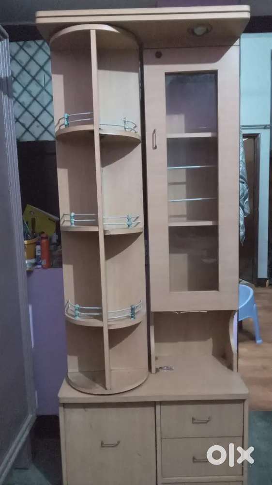 Dressing table
