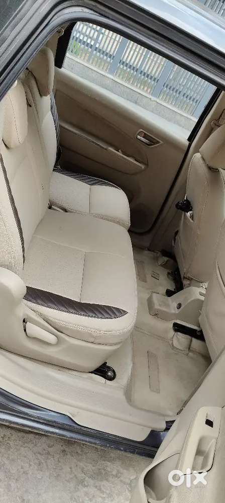Maruti Suzuki Ertiga 2016 Diesel 222142 Km Driven