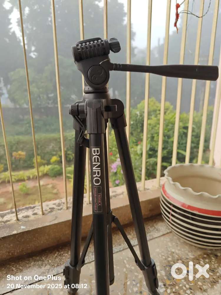 Camera Tripod Stand