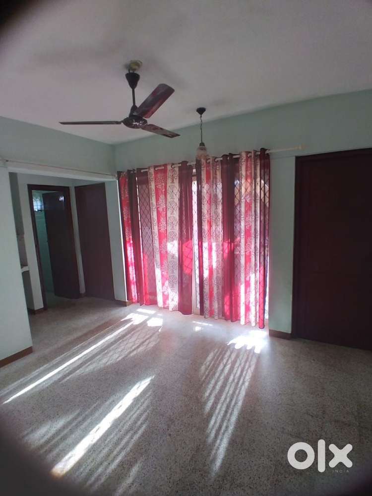 2 BHK flat for rent at Maruthankuzhi, near to Sasthamangalam