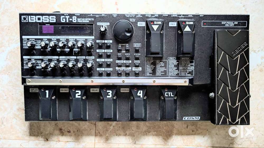 Boss GT-8 guitar processor