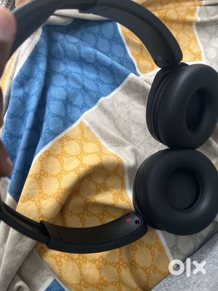 Sony headphones CH-520