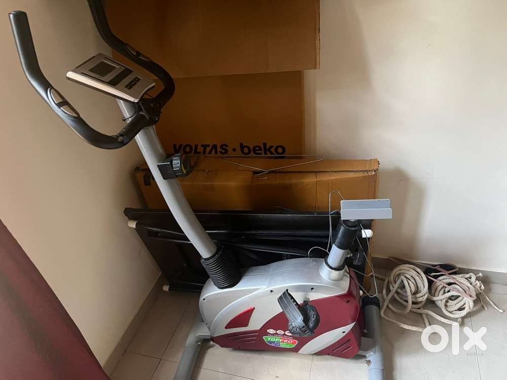 Stationary smart bike