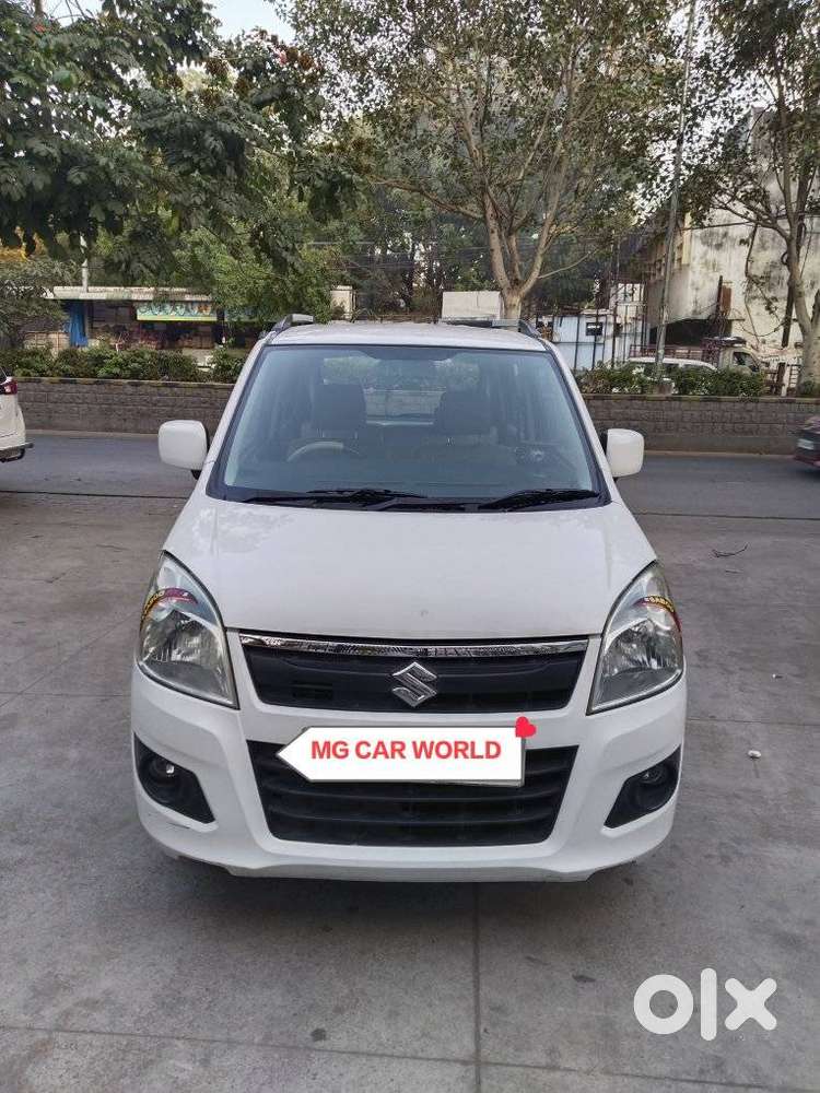 Maruti Suzuki Wagon R AMT VXI, 2015, Petrol
