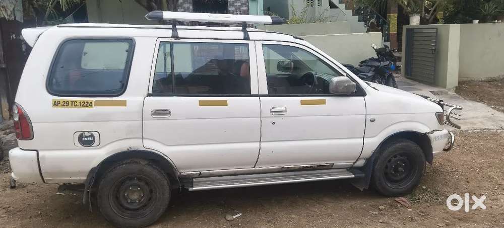 Chevrolet Tavera 2014 Diesel 220000 Km Driven