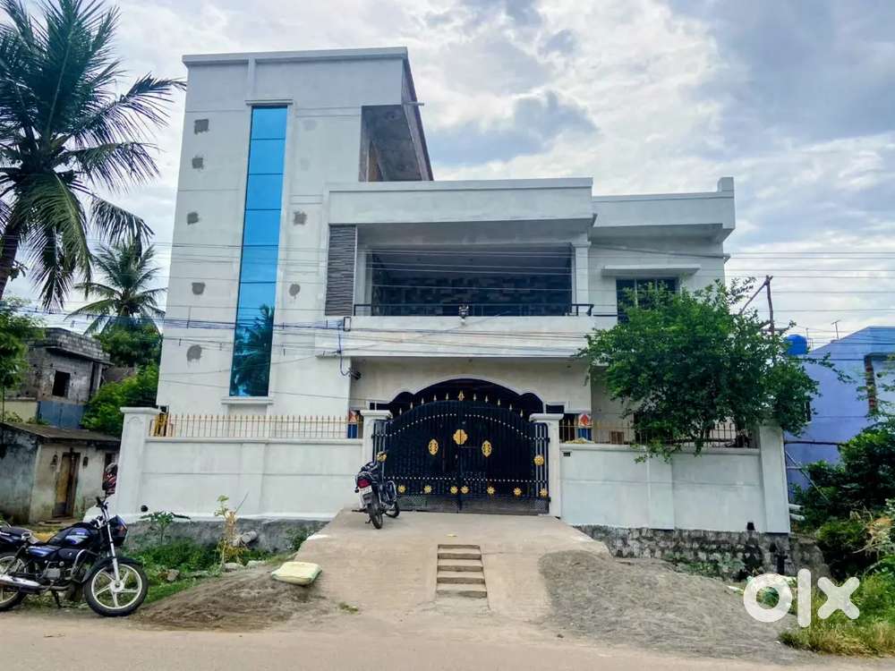 Vellore alamelumangapiram bajaj Kovil Street 3BHK with aattach 2bathro