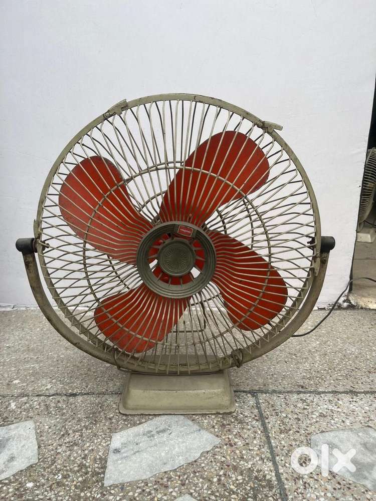 Table fan in good condition
