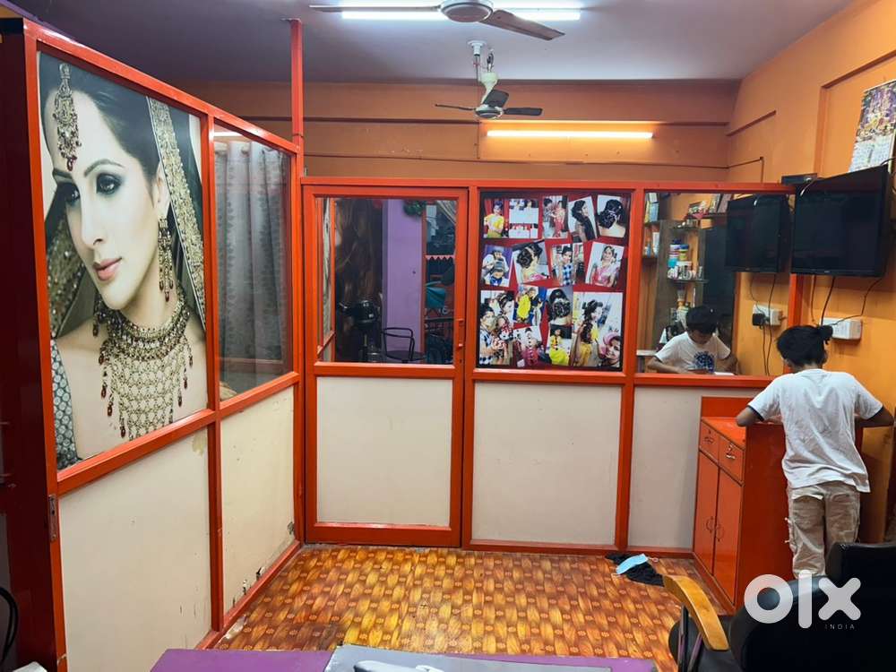 Beauty Parlour And Salon Items for sale