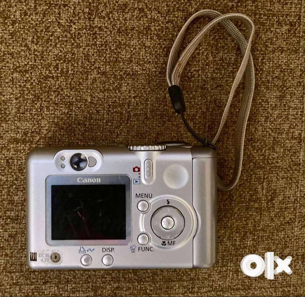 Canon powershot A85 digital camera-used