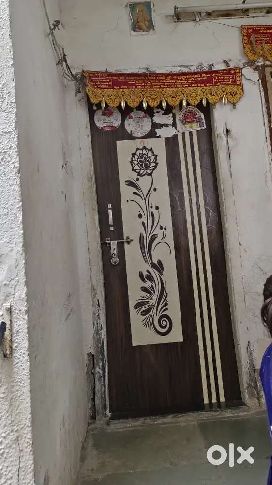 2 BHK flat for rent - bachelors are allowed