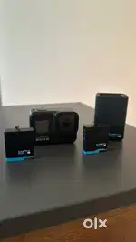 Gopro hero 8 with 3 batties and full kit