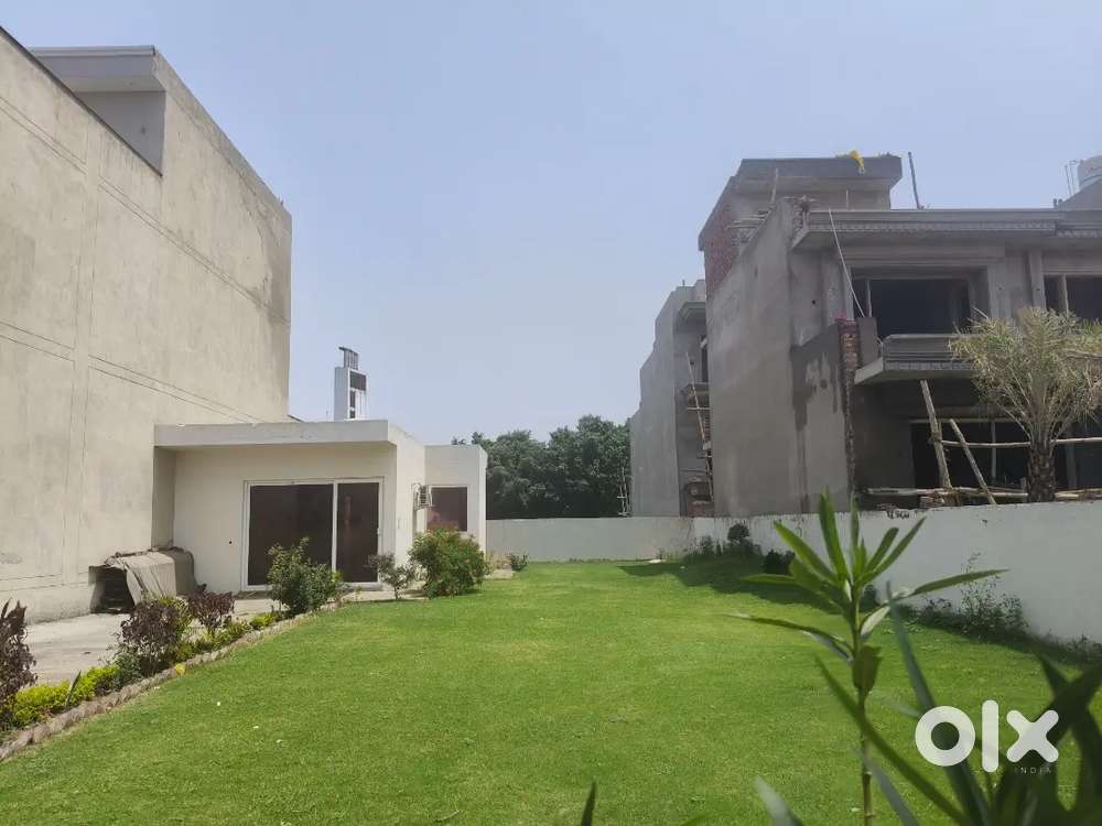 Reasonable price of all plots