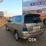 Toyota Innova 2011