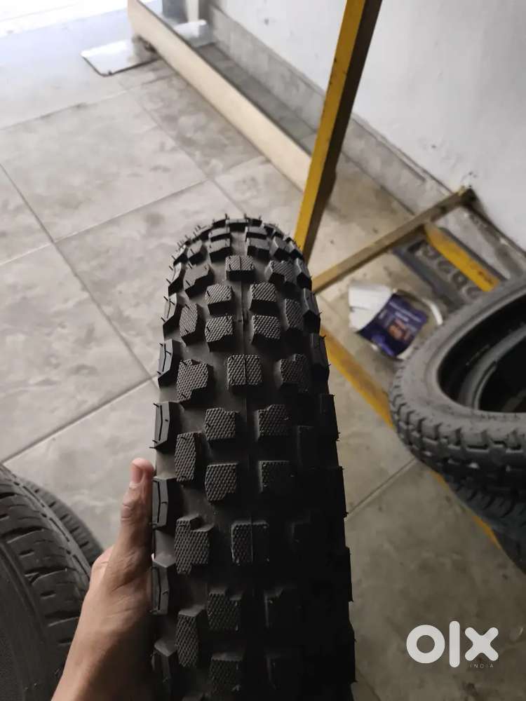 Car & bike tyres
