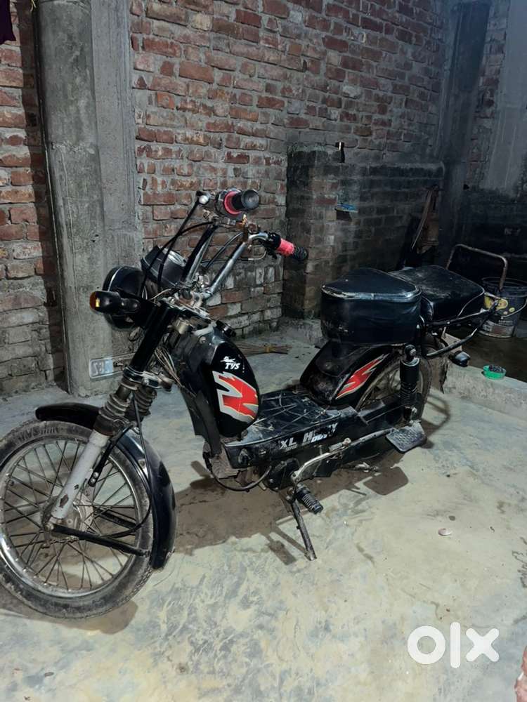 Tvs XL 100