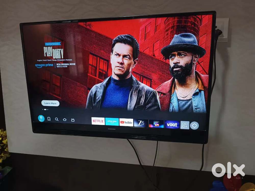 LED Samsung TV32 inch + Amazon firestick for sale - Working condition