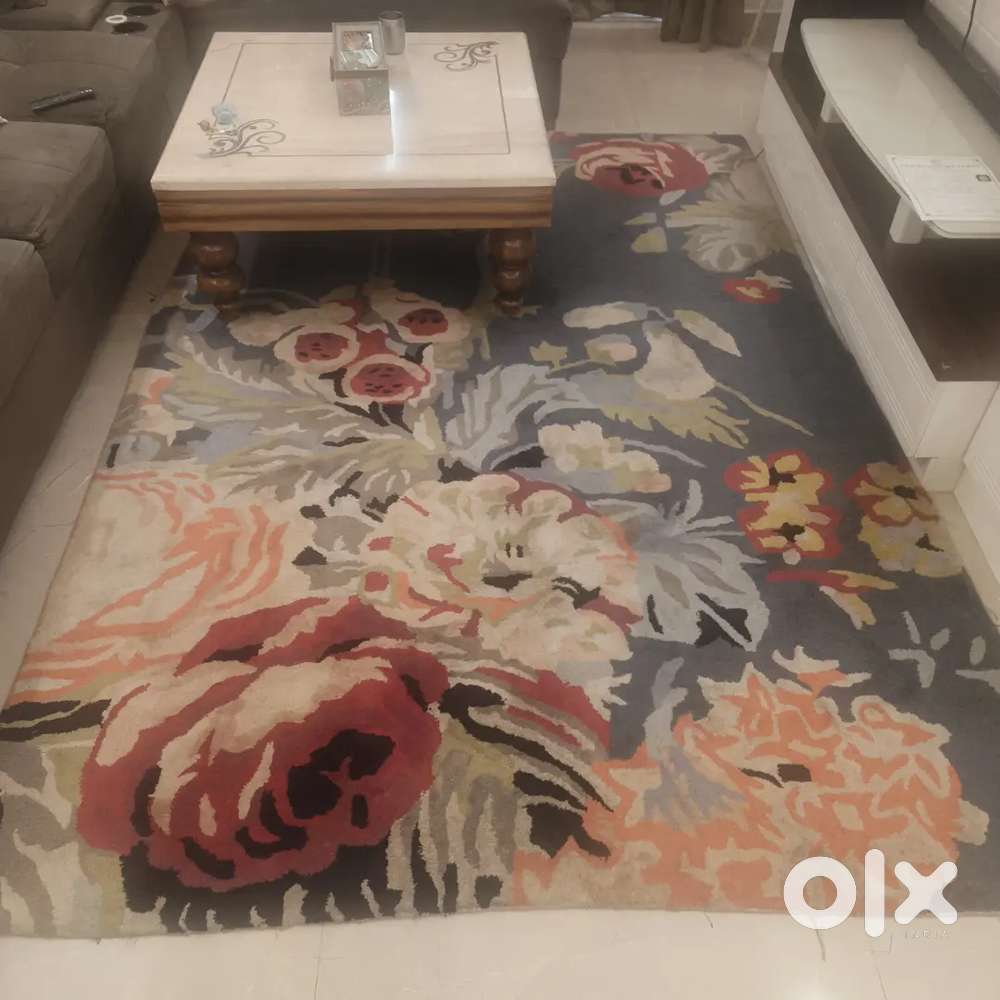 Carpet for drawing room