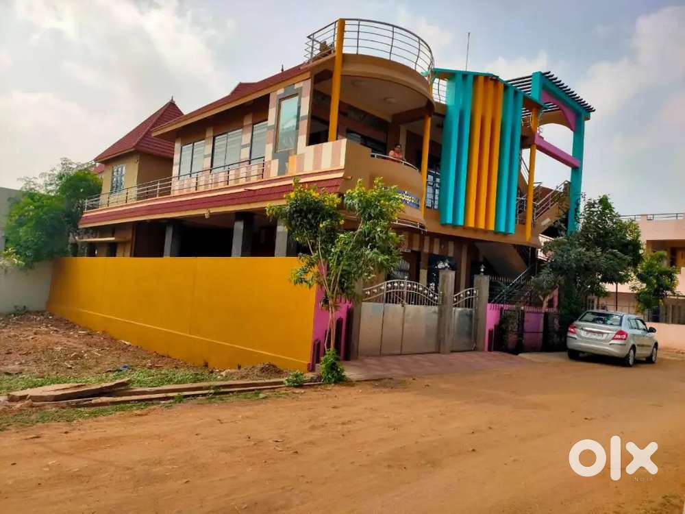 Well-maintained 2BHK duplex house available for rent in Hospet .”