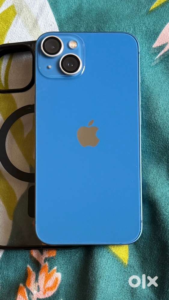 iPhone 13 256 GB very good condition no scratches at all