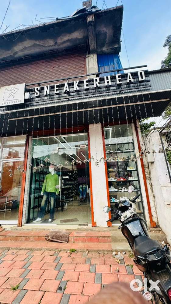 Near pk das hospital main road vaniyamkulam