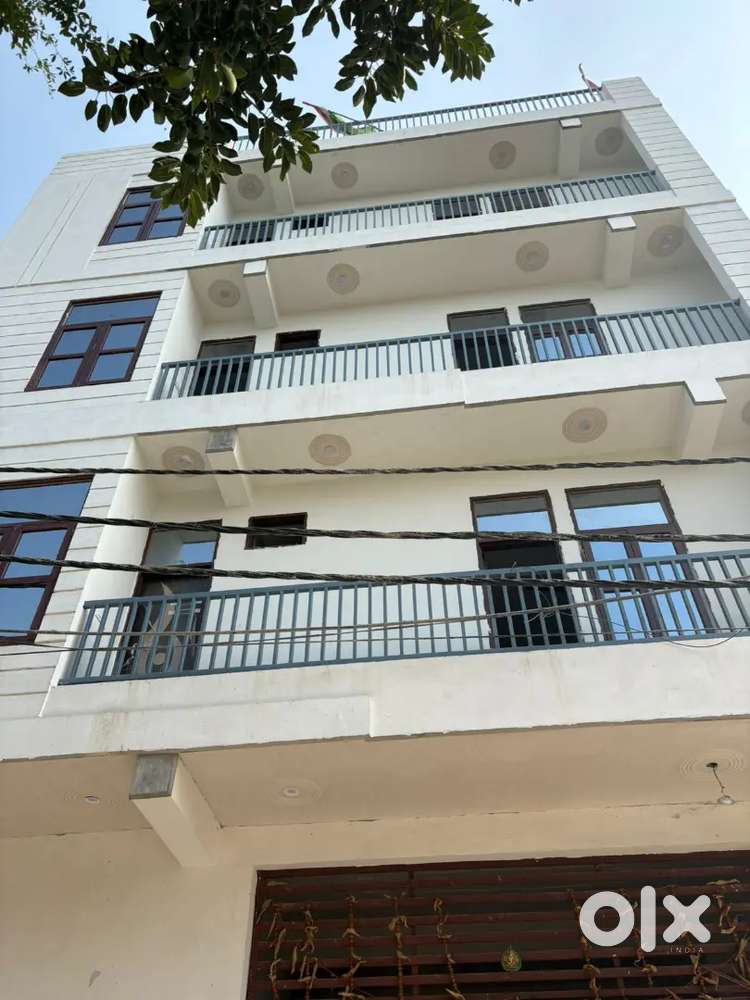 Near yashobhoomi metro