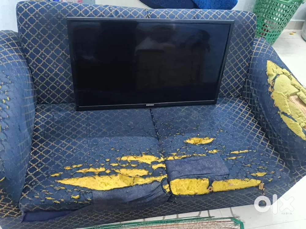 Henry led tv with 2 seater sofa
