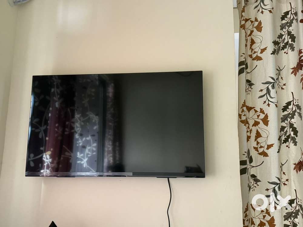 5 day old tv sony 43 inches with bill & warranty