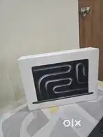Macbook pro m3 pro 2024