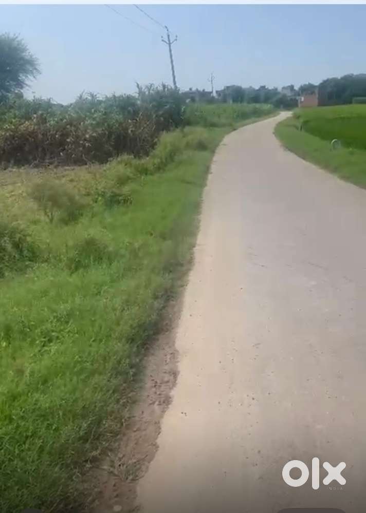 Takseem2 kanal on road front 112 foot corner property near Morinda