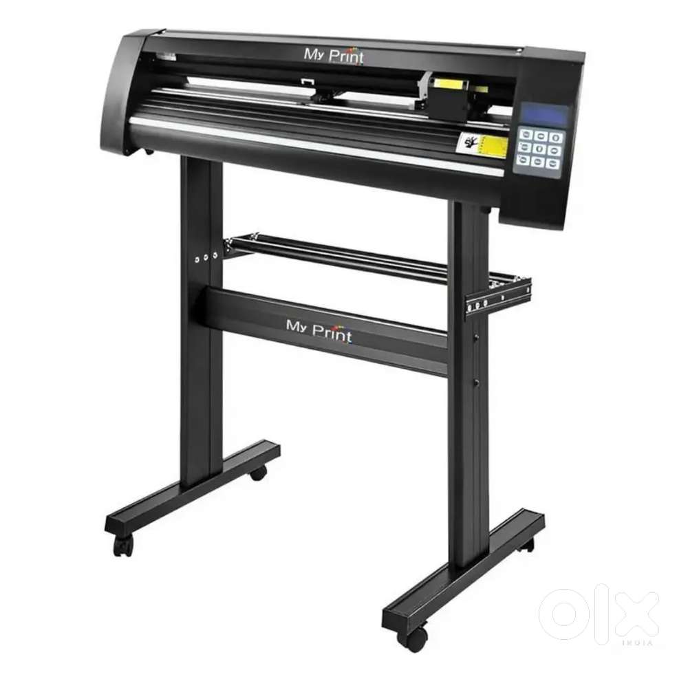 Sticker cutting machine