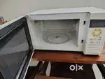 Little old Micro oven