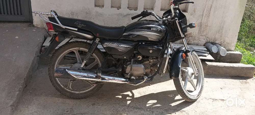 New condition bike h .1st owner h. Time pass msg na kre