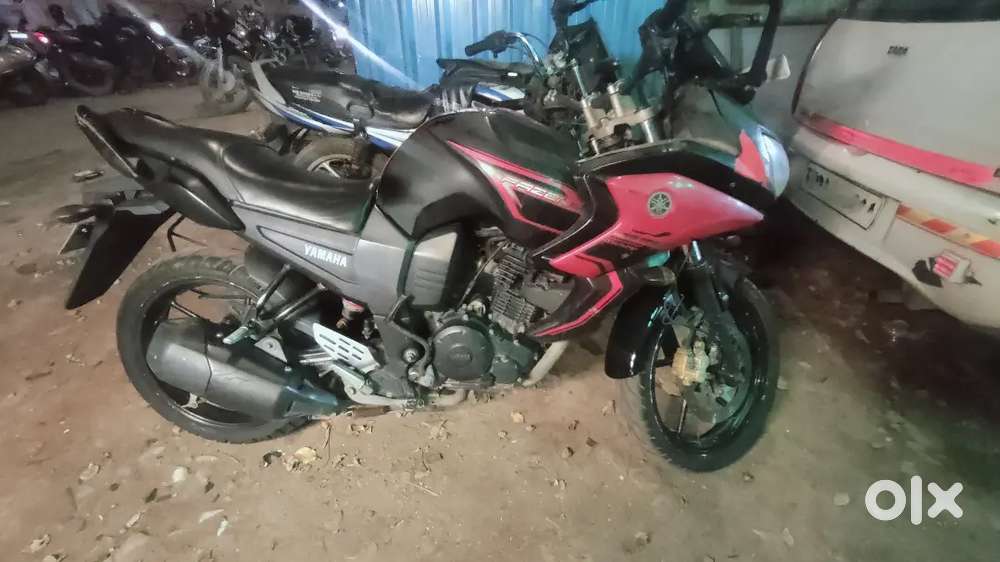 Yamaha Fazer Version 1 Black Red