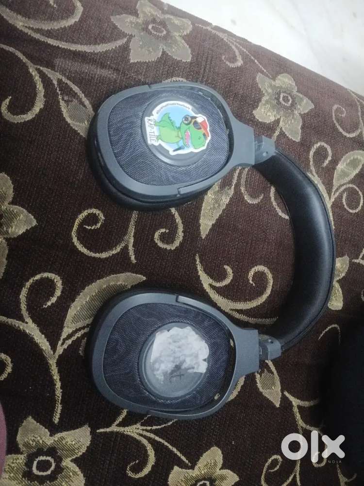 boAt wireless headphones- excellent sound and battery