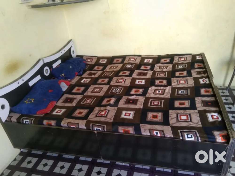 Double bed 5 year old