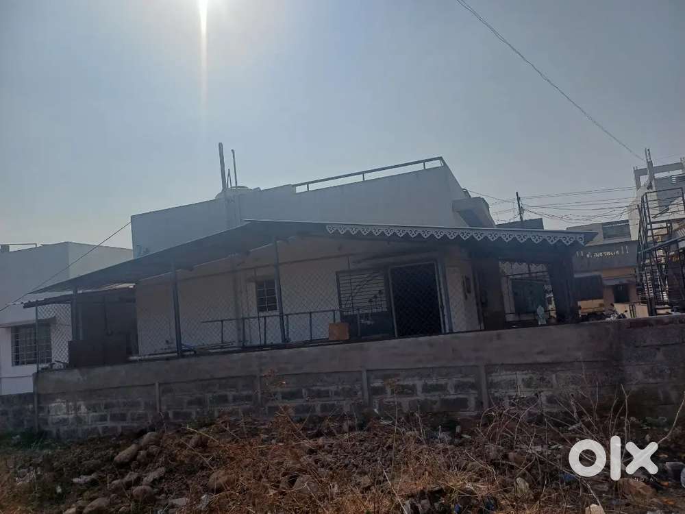 गंगाई लॉन बोन्द्रेनगर १rk विकणे आहे सेपरेट आहे