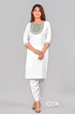 Women 2 pis suit very cheep price   only wholesale  950 pis