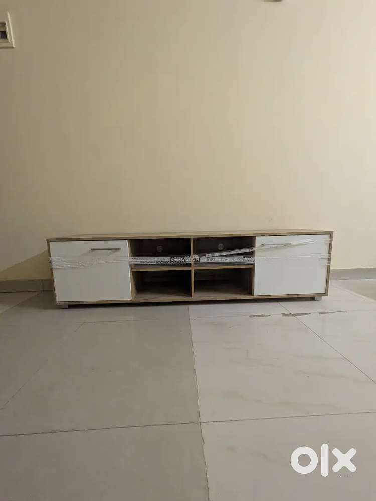 TV cabinet