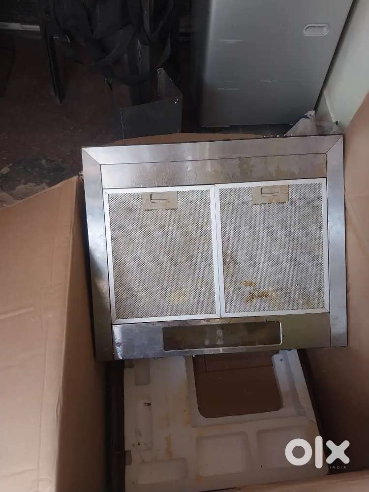 किचन चिमनी 2 ईयर ओल्ड